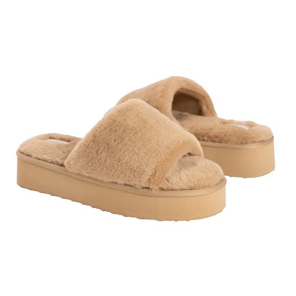 NWT Muk Luk Women’s Slider Slippers Irish Cream Color Size Med (Wm 7-8) - Picture 1 of 9